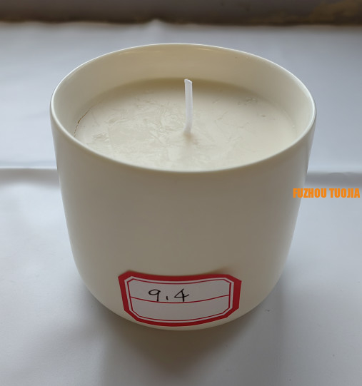 Ceramic cup candle